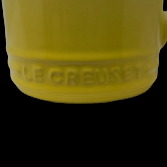 NEW - LE CREUSET STONEWARE COFFEE MUG/CUP YELLOW OMBRE - 12oz - Picture 7 of 9